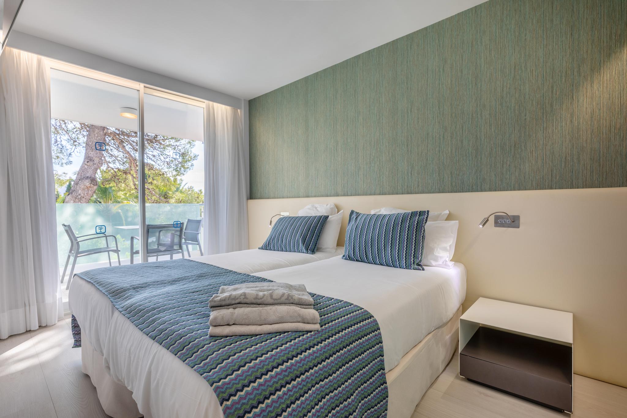 Hotel Illa D'Or & Club Apts 4* Sup Порт де Пойенса Екстериор снимка