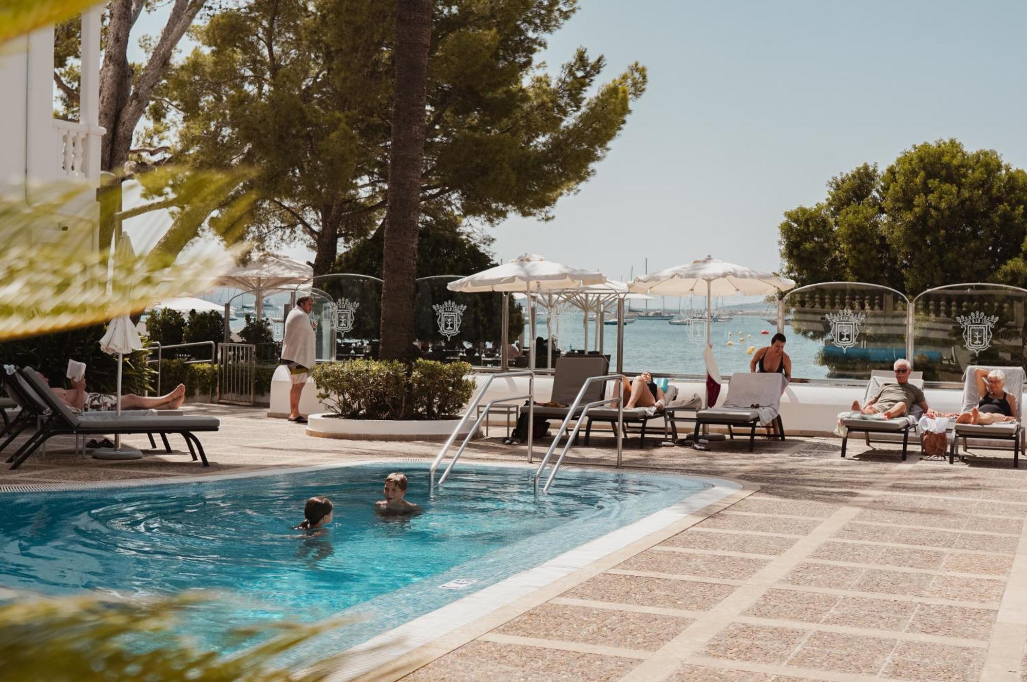 Hotel Illa D'Or & Club Apts 4* Sup Порт де Пойенса Екстериор снимка