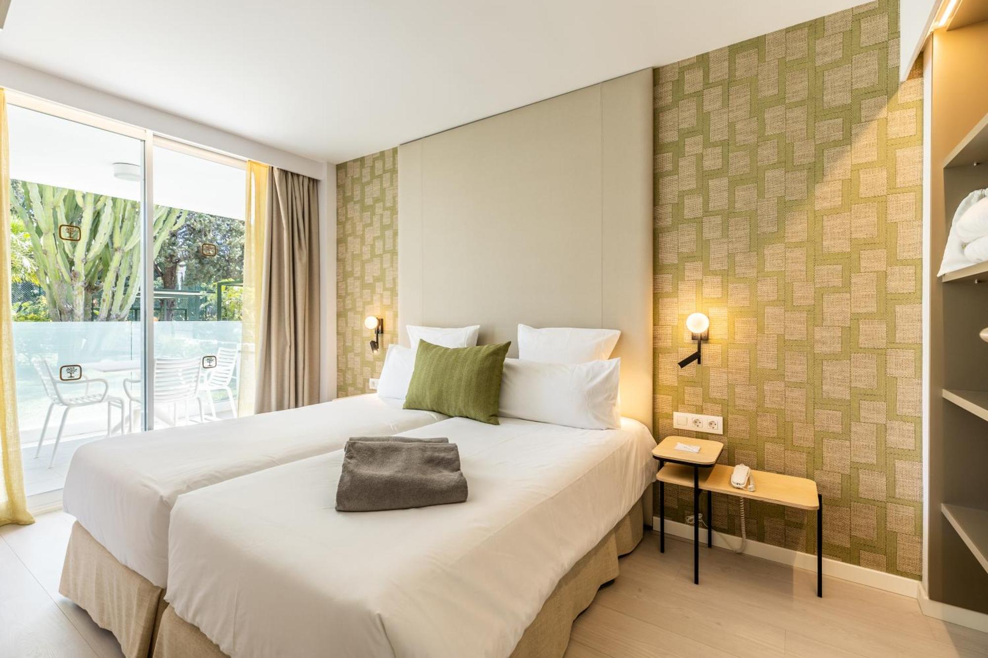 Hotel Illa D'Or & Club Apts 4* Sup Порт де Пойенса Екстериор снимка